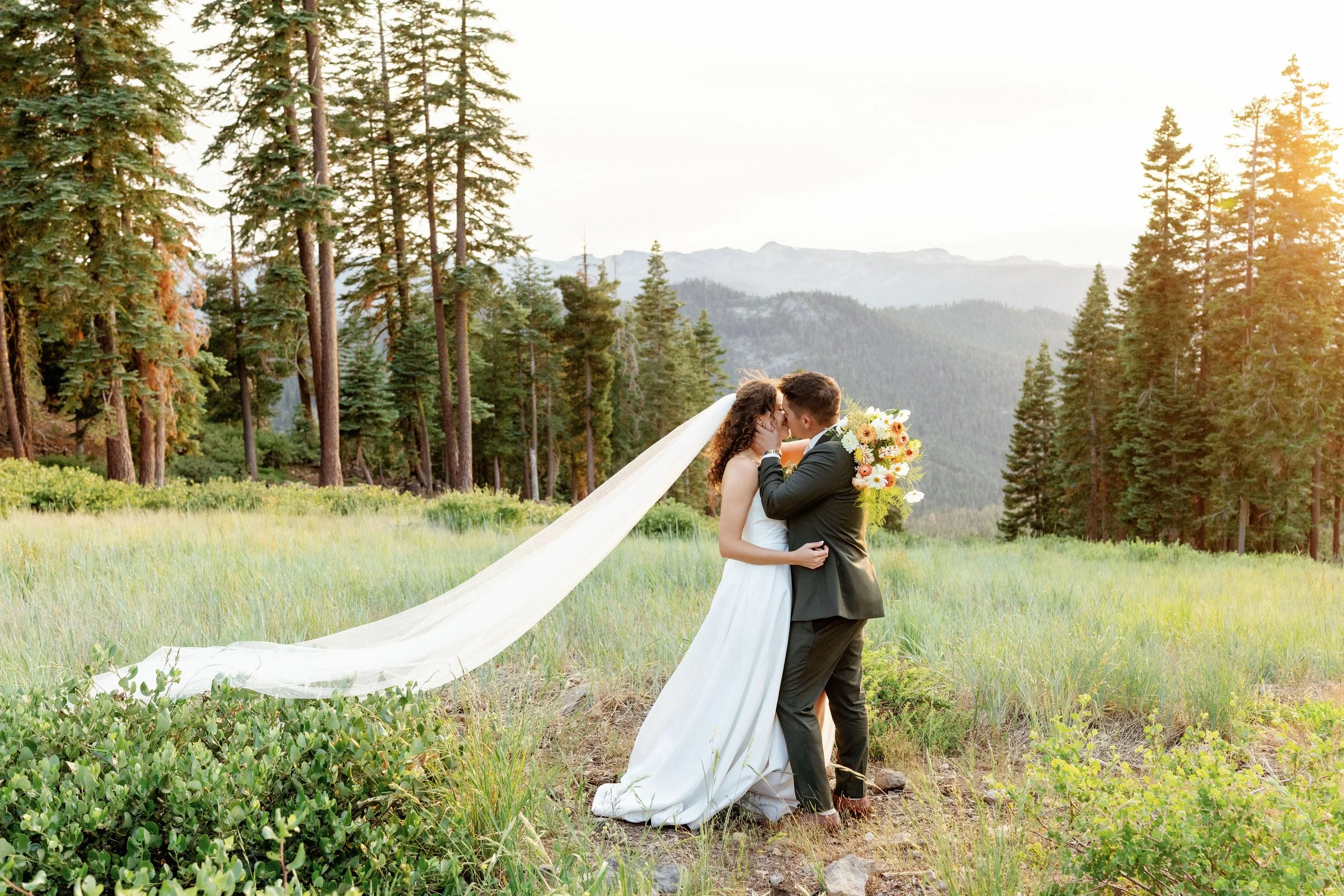 JENNY + TYLER | ZEPHYR LODGE NORTHSTAR