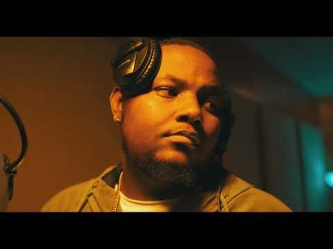 Teezy T Dangerous (studio video)