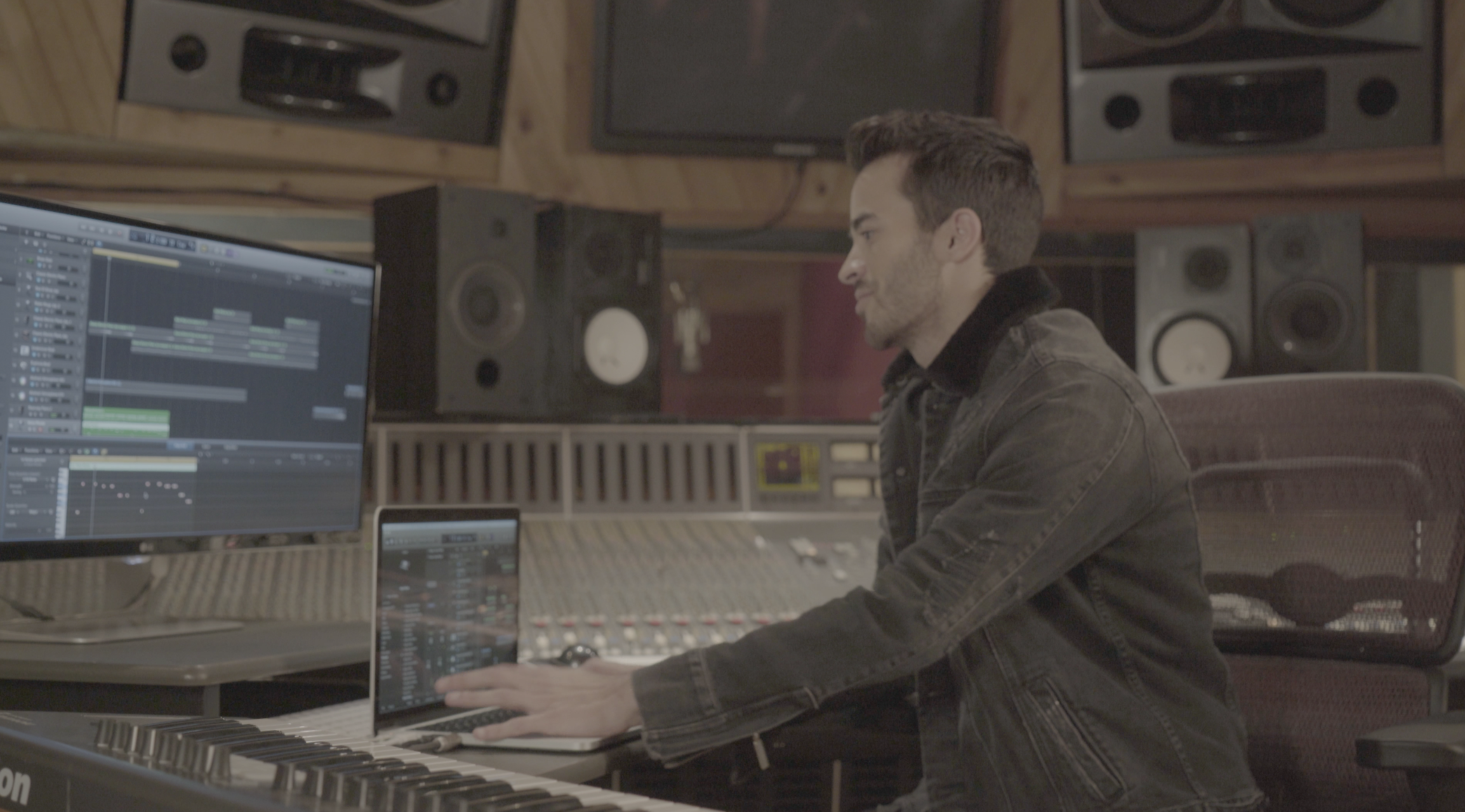 Studio Shot 28.png
