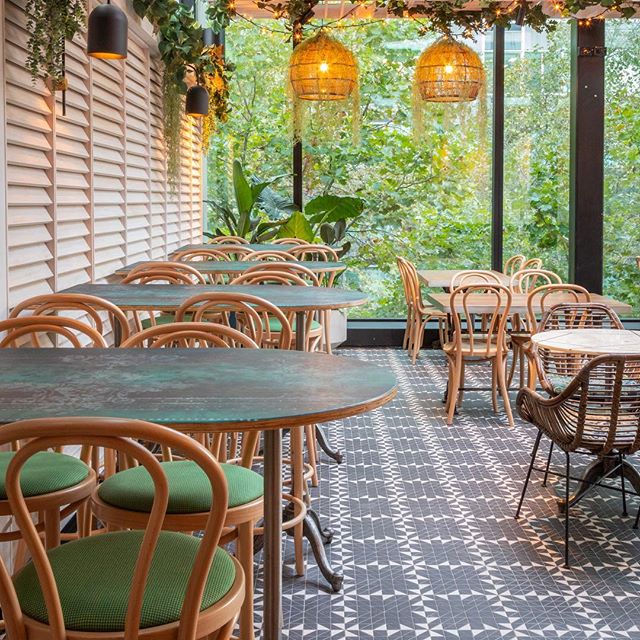 Just completed a stunning new rooftop restaurant and bar at Northpoint North Sydney @greenmoustachenorthsydney 
Built by @erilyan_construction 
Architect : John Cochrane
Interior Designer : Ruth Harris
Tile Installation @surfacetiles.sydney 
Tiles @t