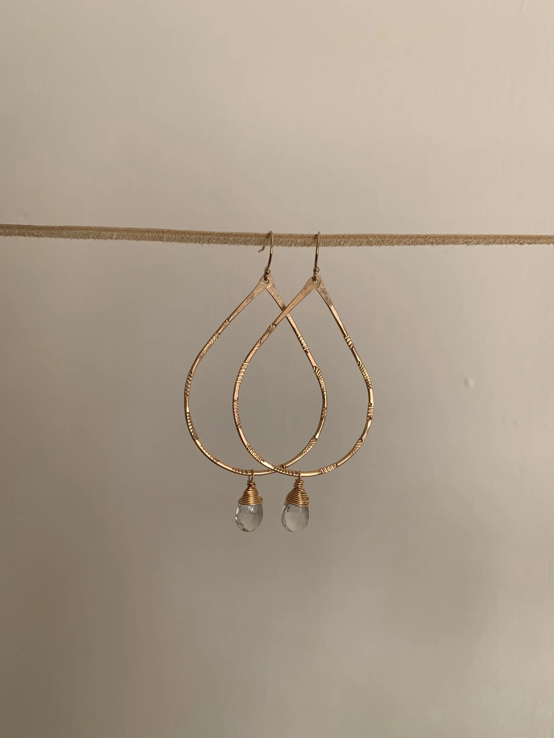 A2A1E4B6-4193-46BE-9881-85C8DDABECE5