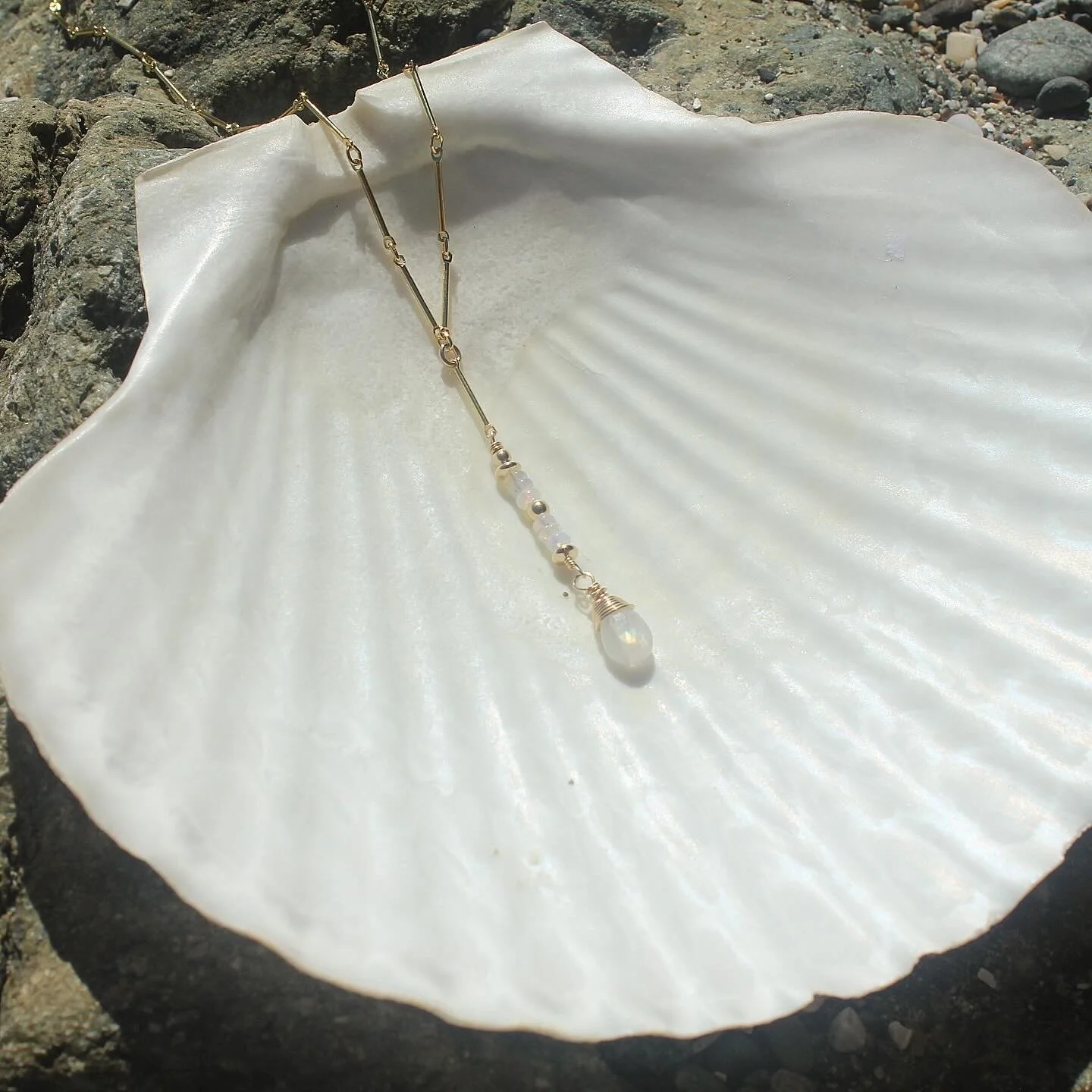 005FF29B-0F0C-4A51-9FA1-E2D4D9A40336