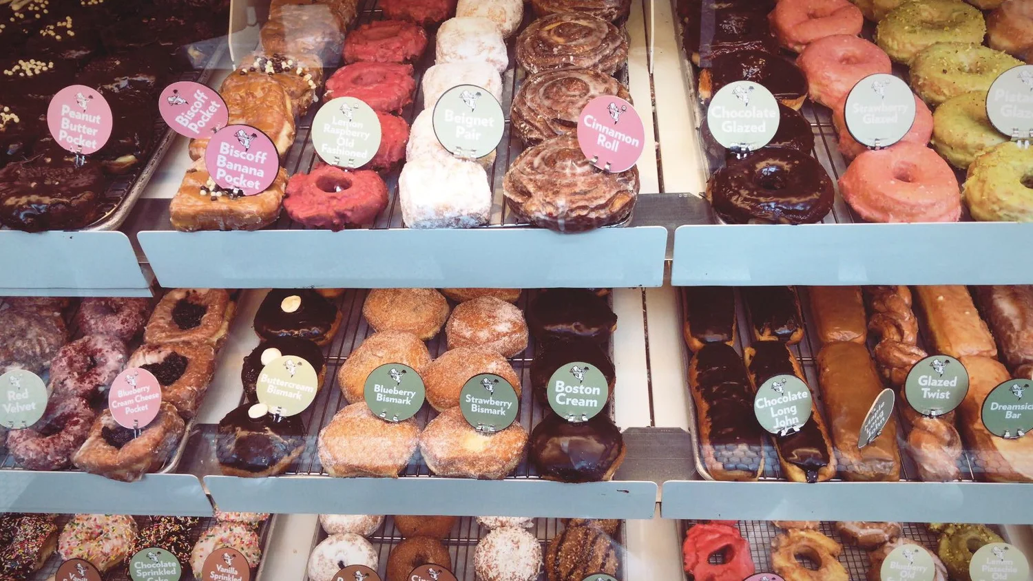 Stan's Doughnuts, a Chicago Institution from LA — The Ginger Guy
