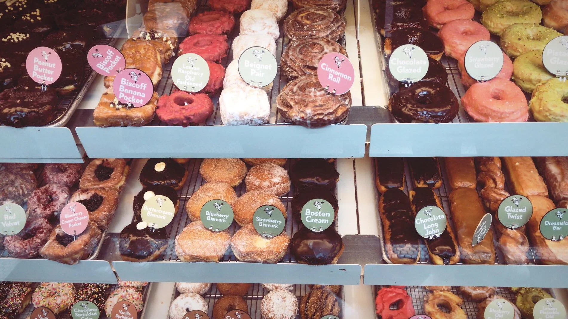 Stan's Doughnuts, a Chicago Institution from LA — The Ginger Guy