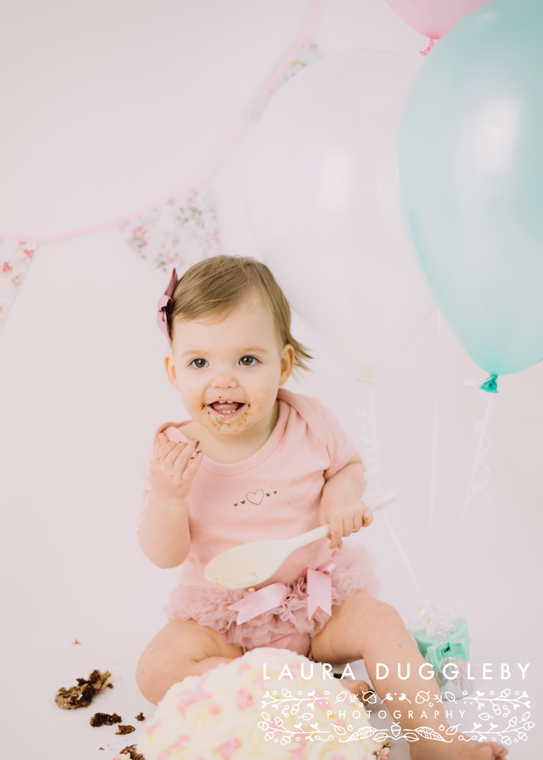 cake smash lancashire-14.jpg