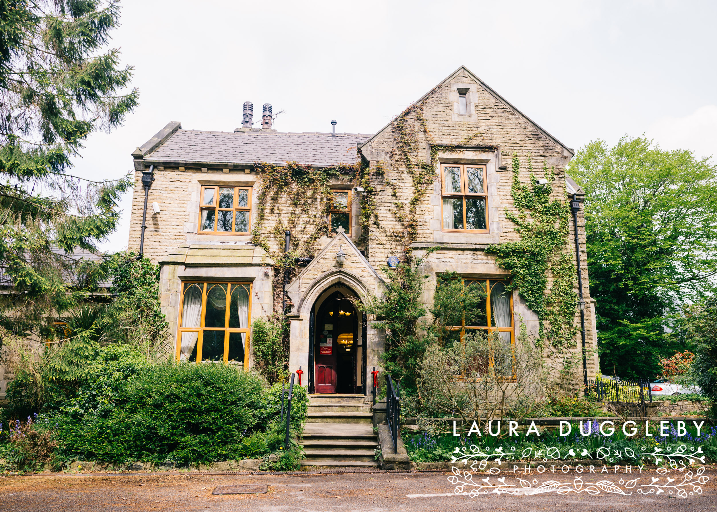 Moss Lodge Hotel Wedding - Rochdale Wedding Photographer3