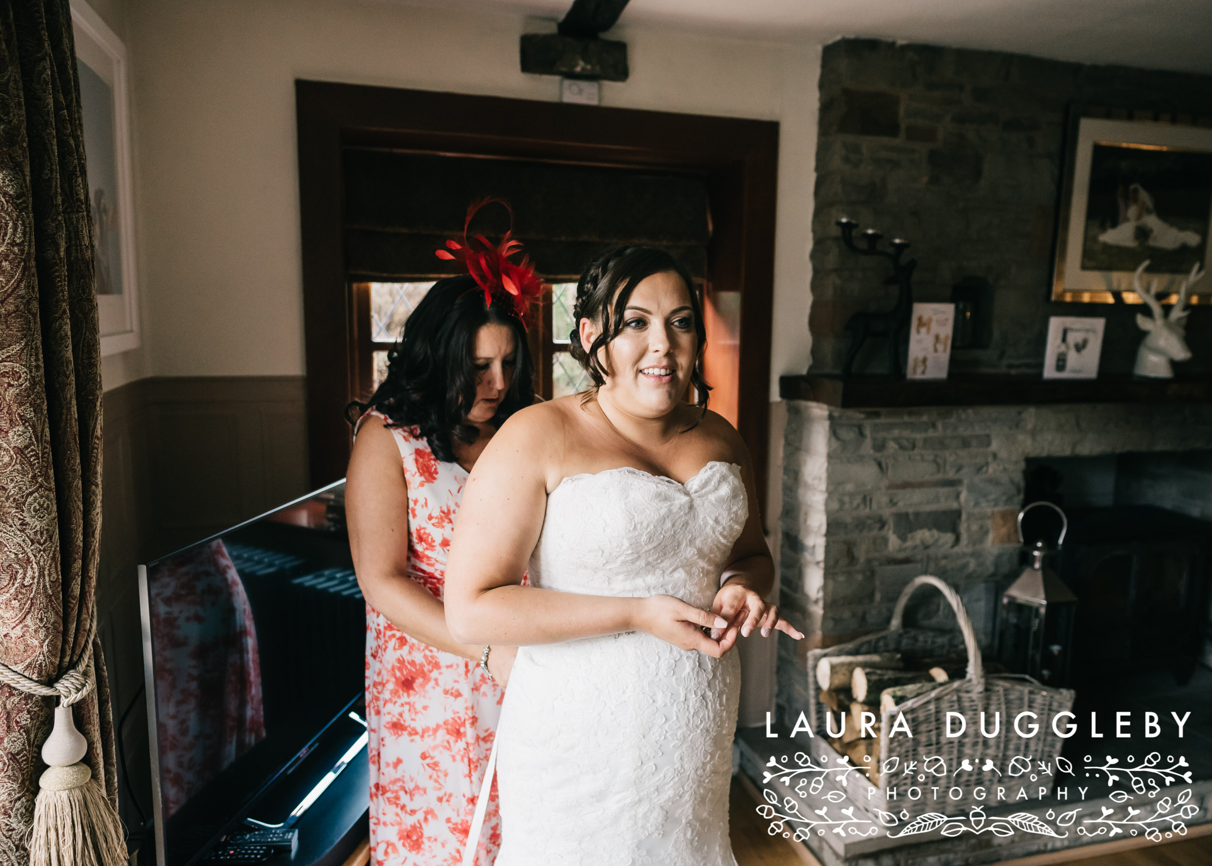 Elizabethan Suite Bury Town Hall - Manchester Wedding Photographer5