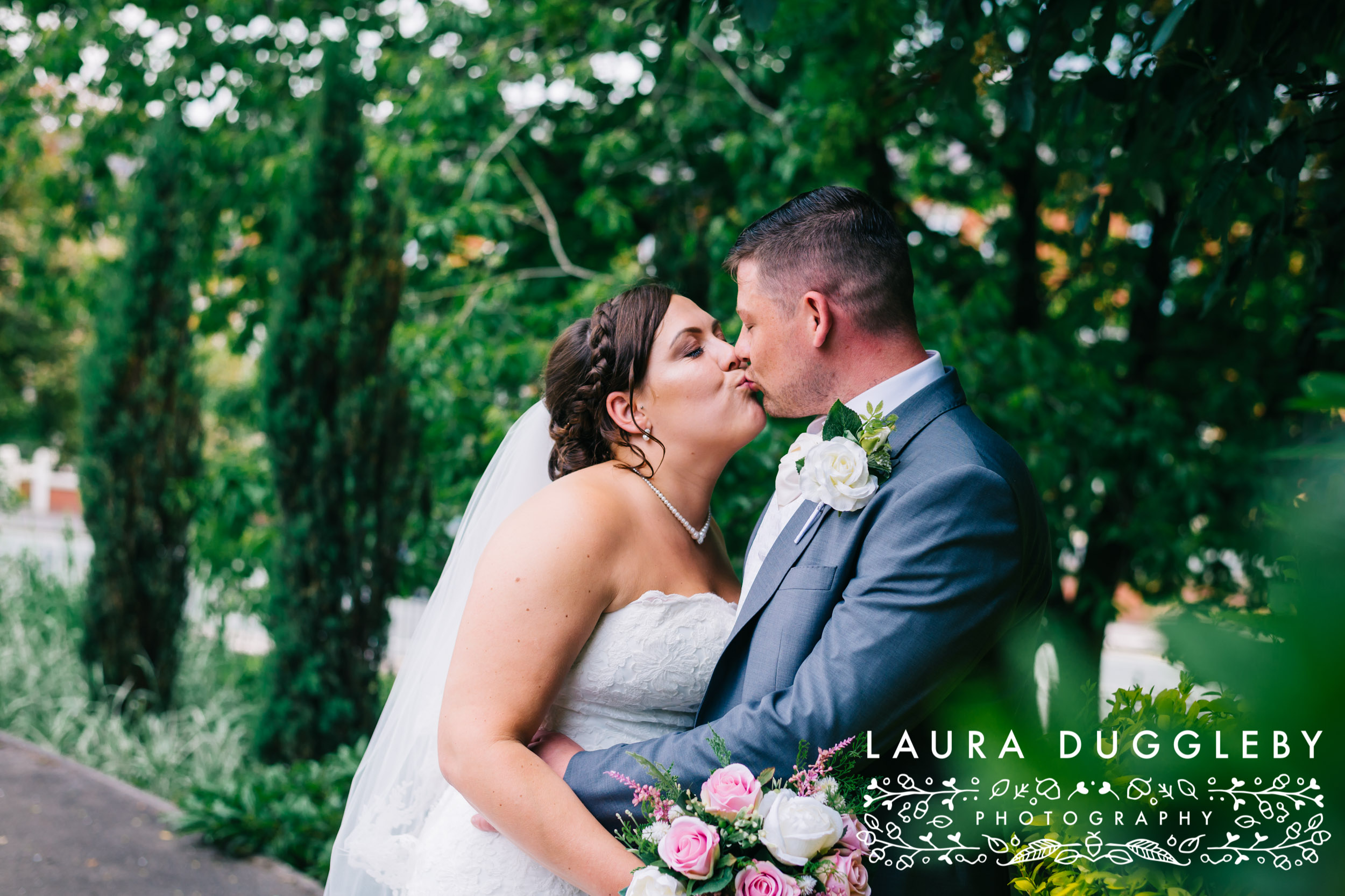 Elizabethan Suite Bury Town Hall - Manchester Wedding Photographer14