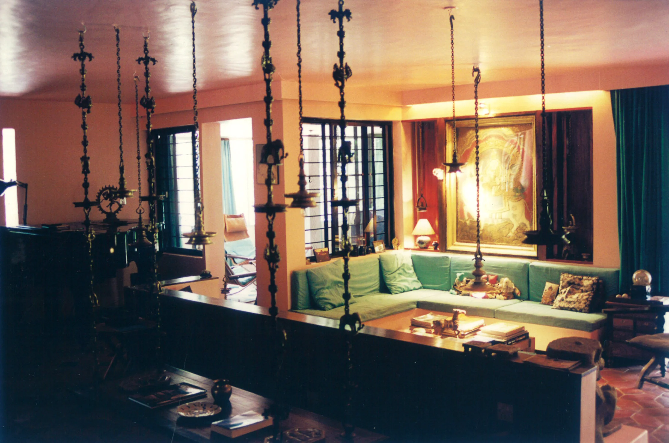 IGOR'S LIVING-ROOM IN HIS AUROMODEL HOUSE - AUROVILLE .jpg
