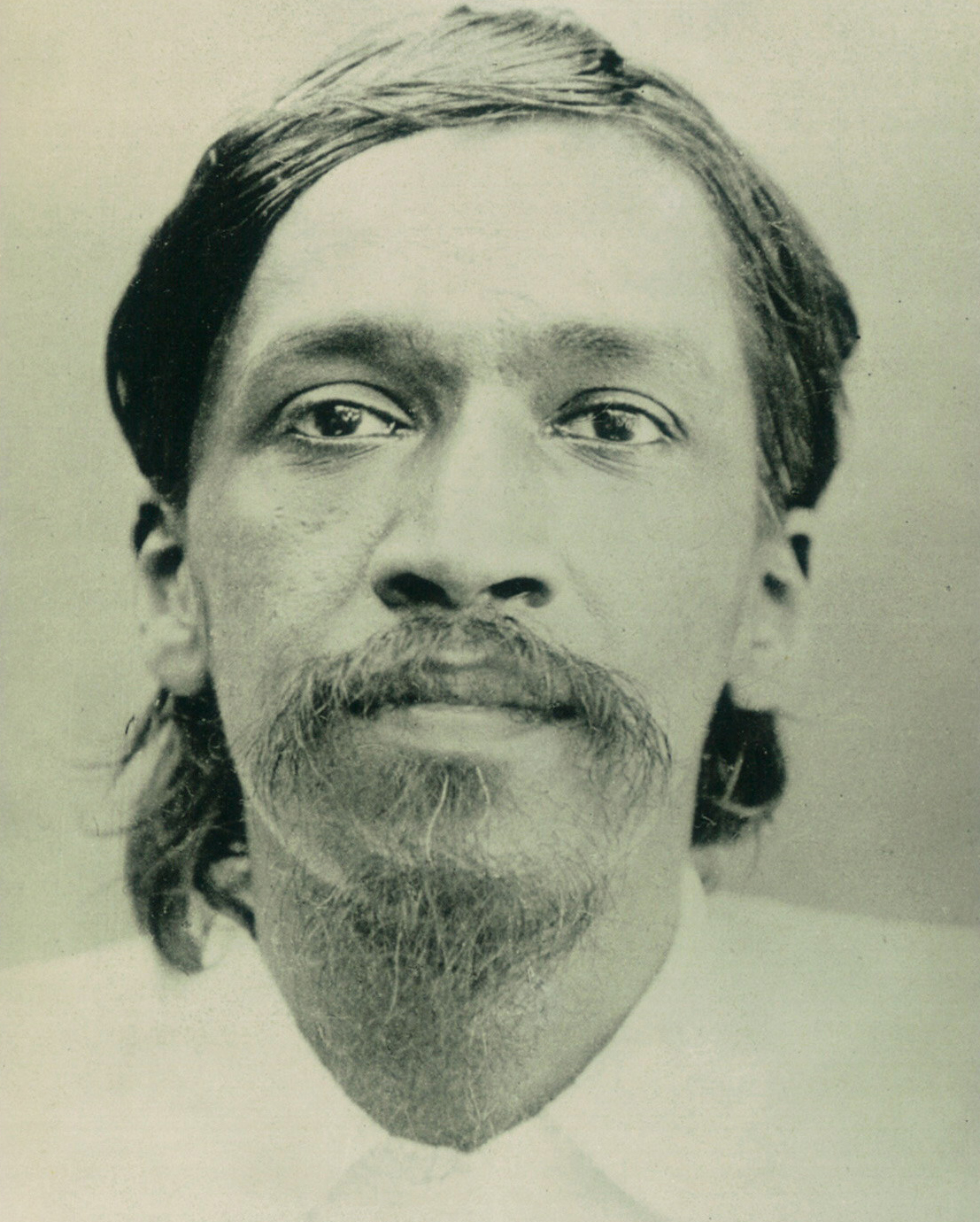 SRI AUROBINDO 2 .jpg