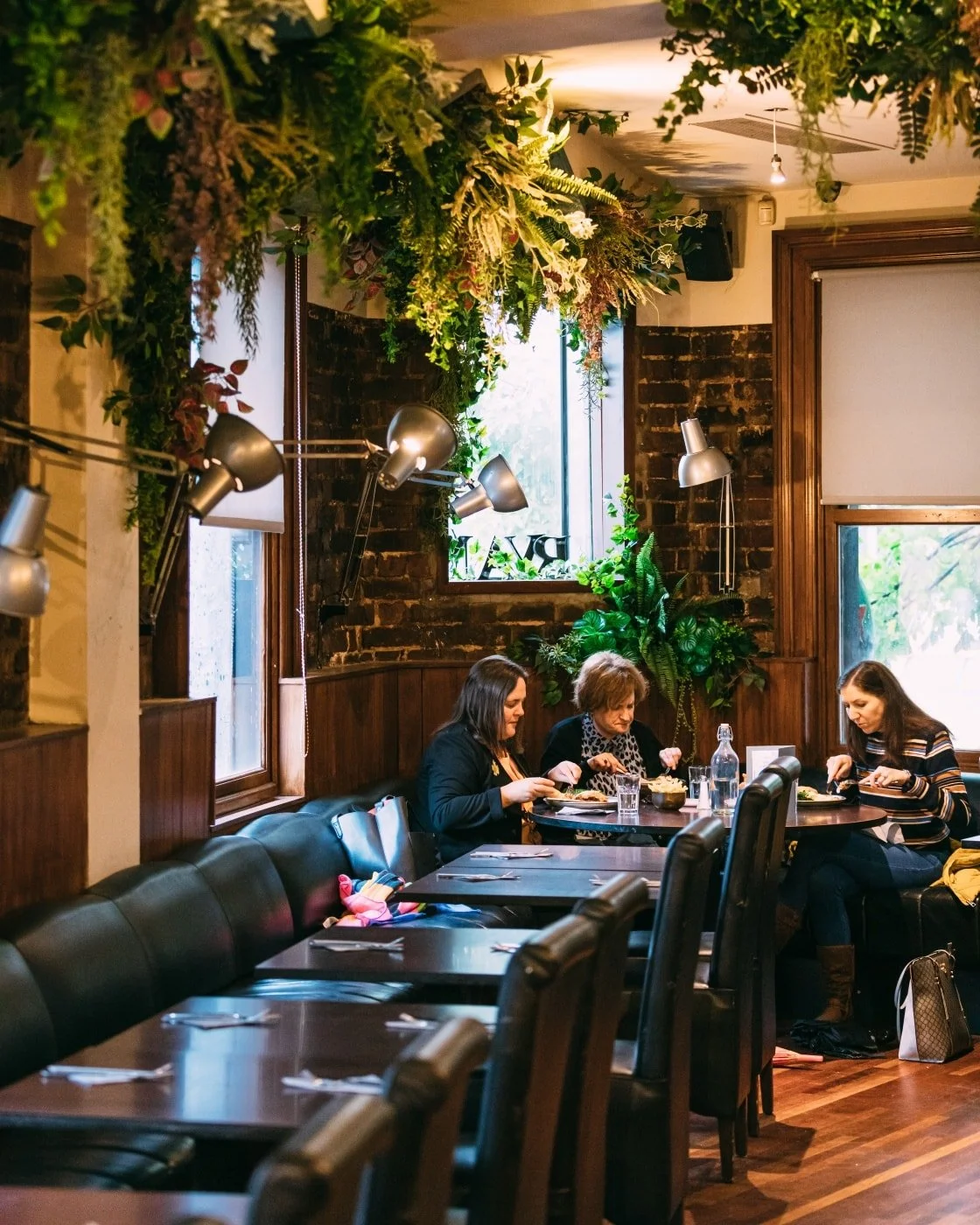 RESTAURANT 2.jpg