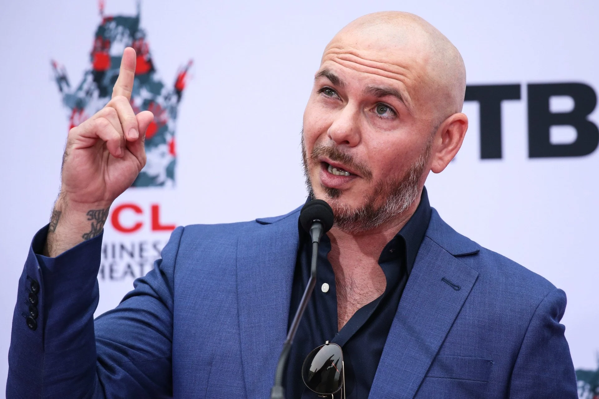 Pitbull compra derechos de nombre de estadio de fútbol de la FIU, que ahora será el Pitbull Stadium