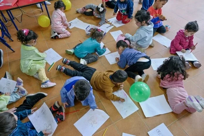 Municipio continúa impartiendo talleres educativos sobre cultura limpia en recintos educativos