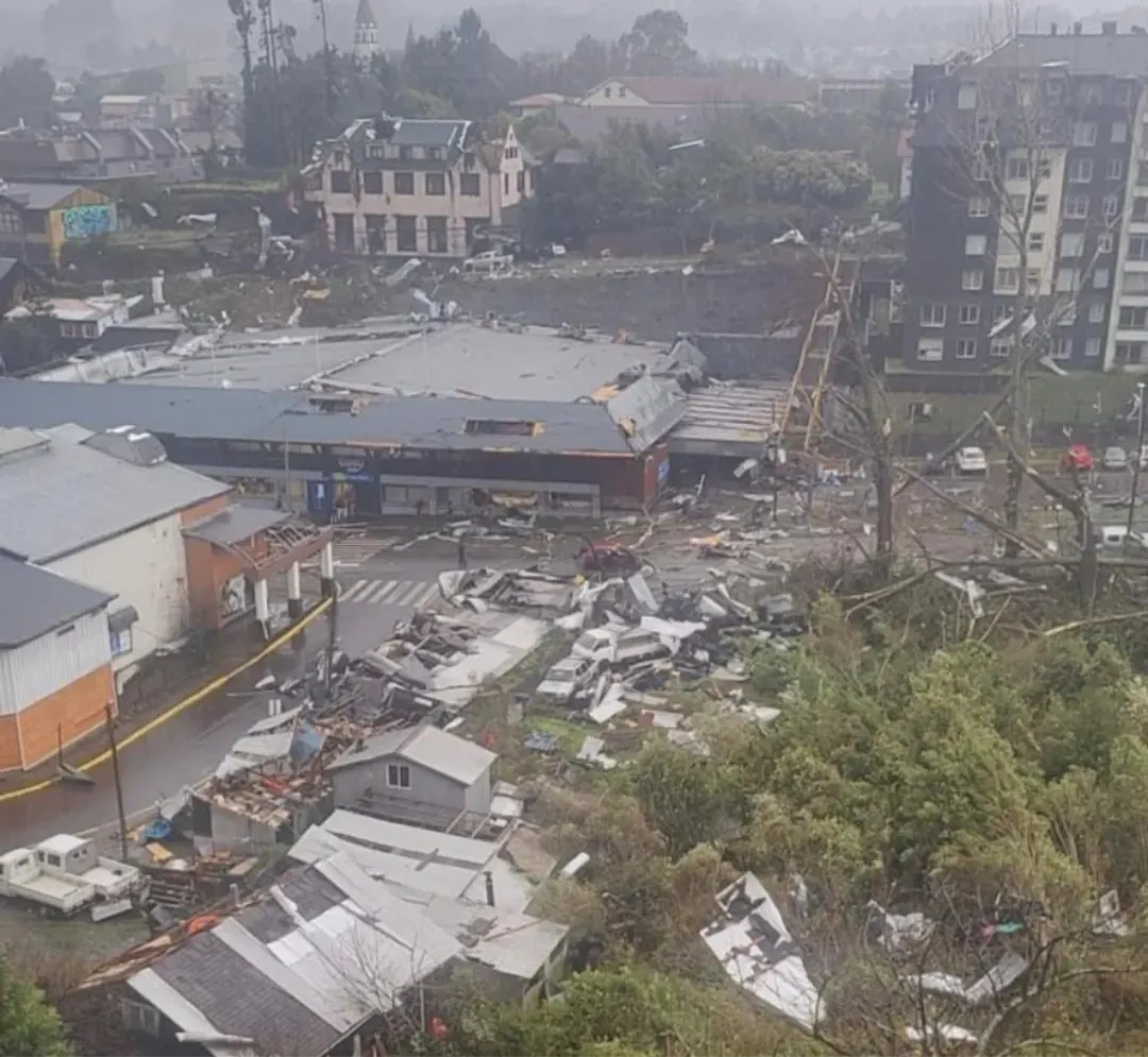 Puerto Varas: suspenden clases y se declara alerta roja tras paso de tornado