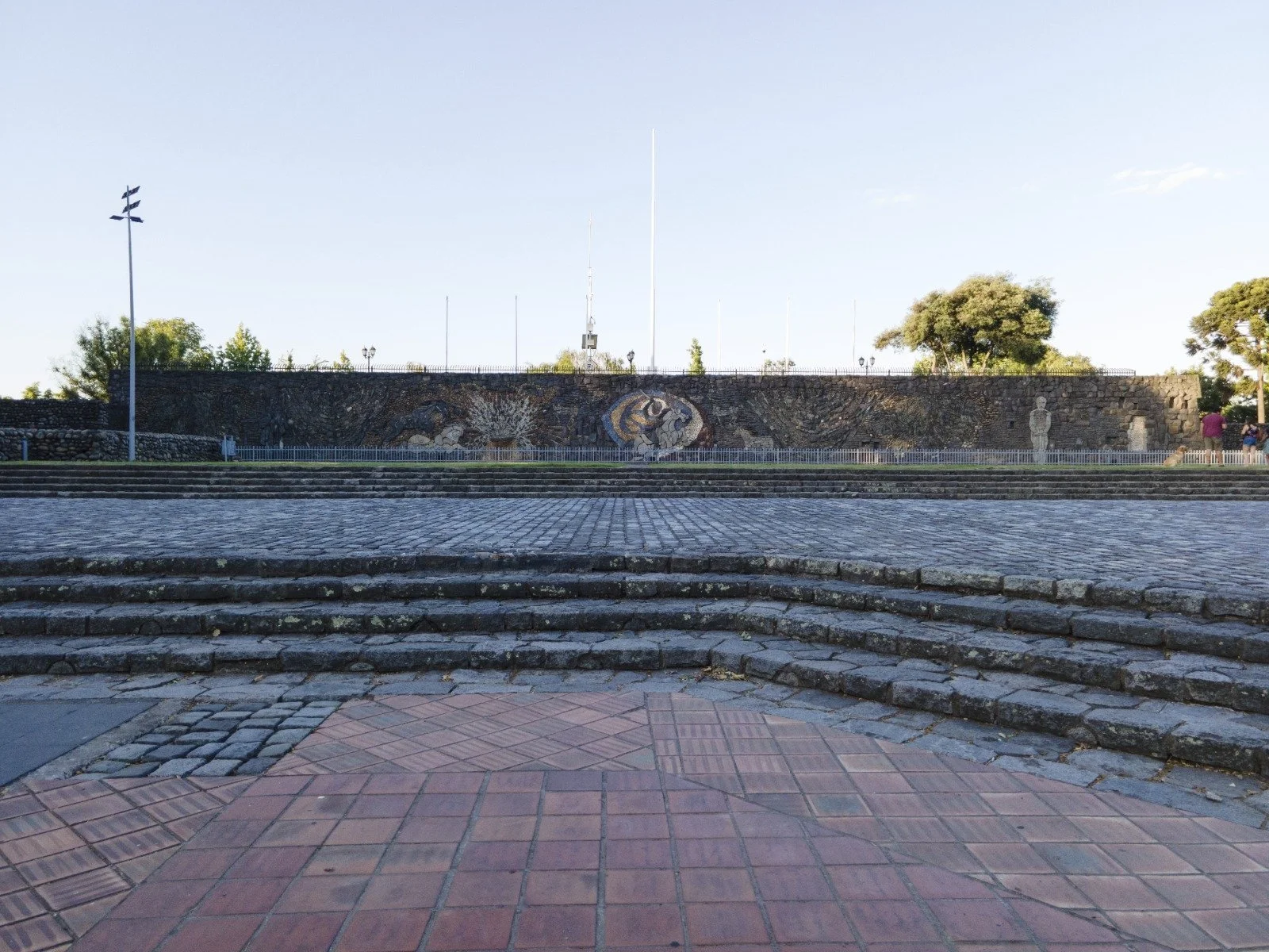 Cierra la licitación para el mejoramiento del espejo de agua e iluminación del mural de Piedra en Chillán Viejo
