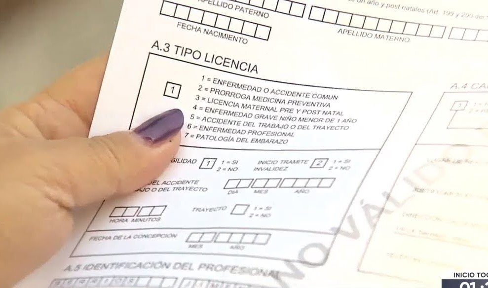 Formalizan a tres médicos extranjeros en Pemuco por licencias médicas falsas y fraude