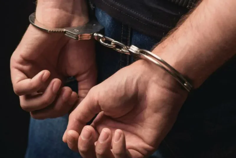 Fiscalía pide ampliar detención de imputado por homicidio de hombre y lesiones de una mujer en la comuna de El Carmen