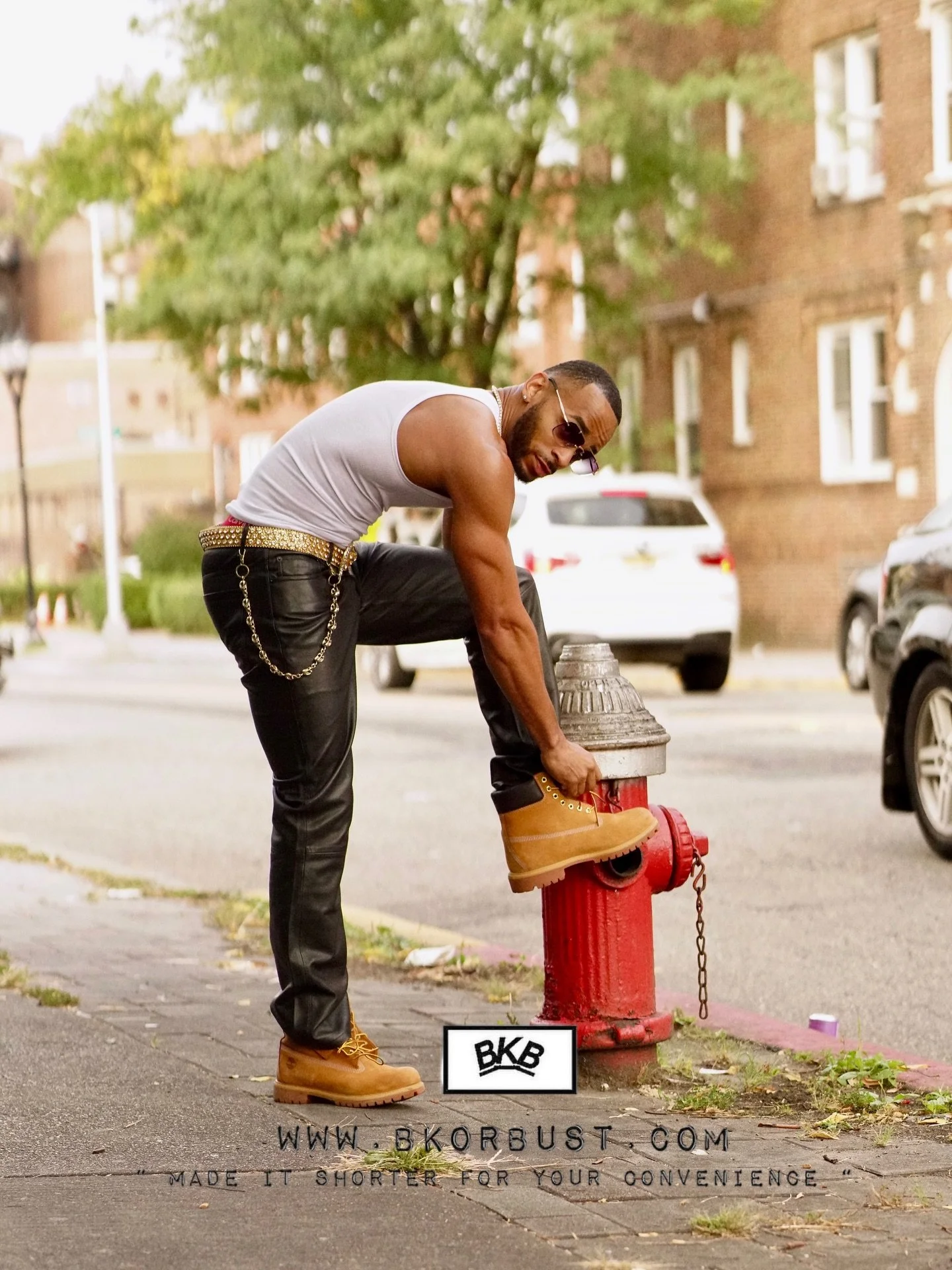 &bull; BKB SKULL HEAD WALLET CHAIN. 

&bull; Turn heads with this bold skull wallet / chain belt&mdash;available in silver or gold &amp; gunmetal grey. Heavy, edgy, and unforgettable. Limited drop&mdash;snag yours now.

STYLED BY THE TALENTED: @looks