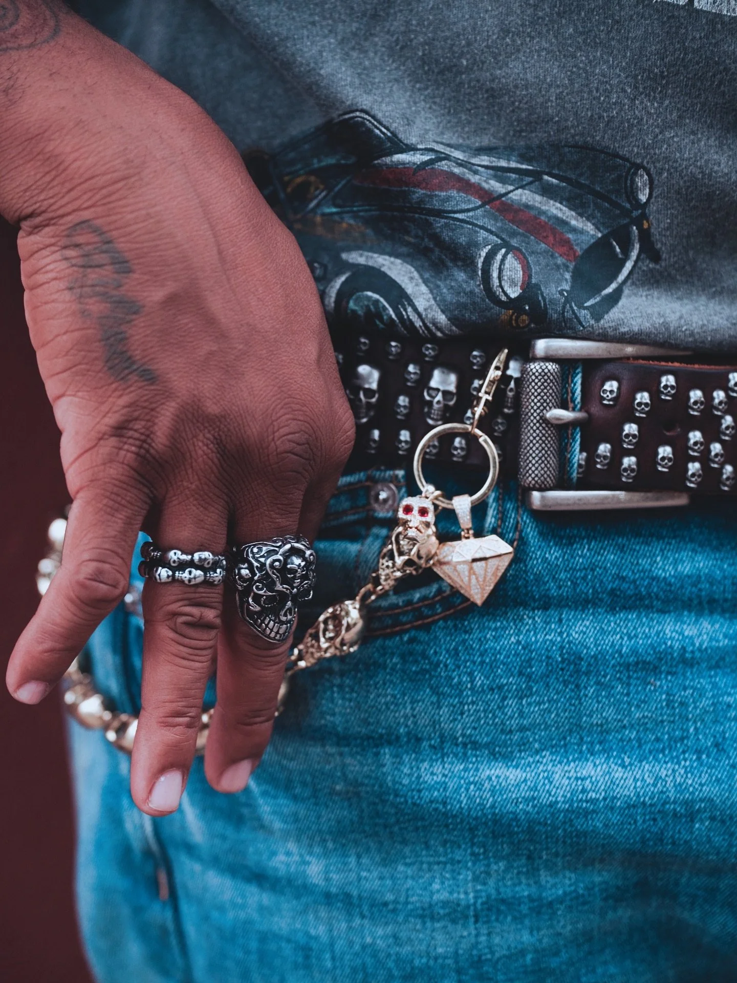 BKB SKULL WALLET CHAINS &bull; 

Turn heads with this bold skull wallet / chain belt&mdash;available in silver or gold &amp; gunmetal grey. Heavy, edgy, and unforgettable. Limited drop&mdash;snag yours now.