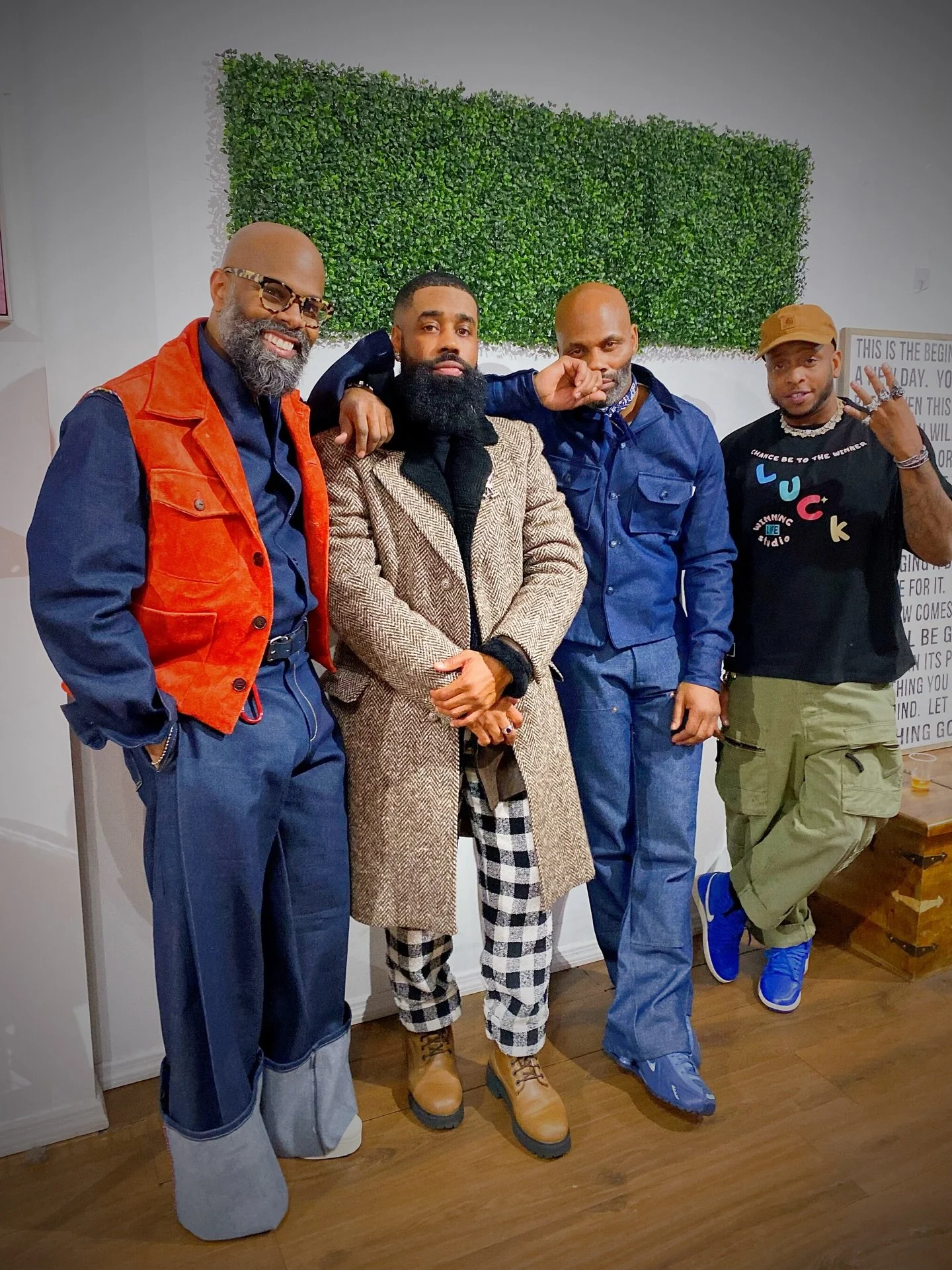 &ldquo; TO STAND THE TEST OF TIME, LET&rsquo;S SET THE COURSE FOR ENDURING LEGACY, AND THESE ARE THE PIONEERS &ldquo; 🪡

- TASTE LEVEL - 🧵 THAT IS THE DIFFERENCE MY FRIENDS 🧬 

- CHEERS 🥂 TO THE @thgrpprjct FOR ANOTHER SUCCESSFUL EVENT -