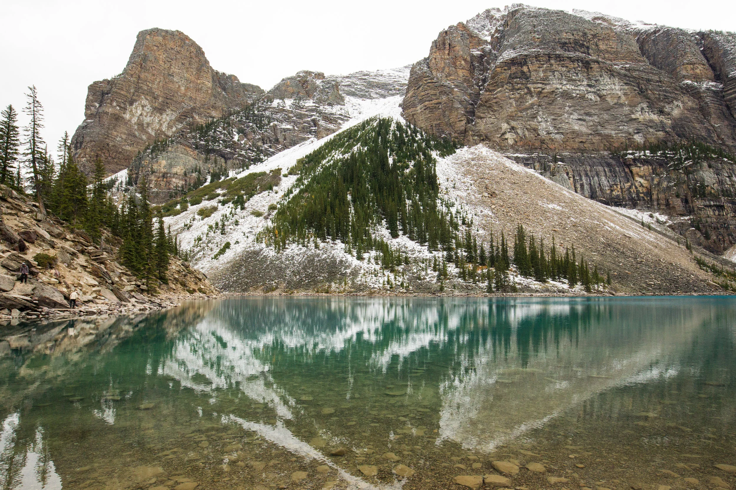  Moraine Lake, Alberta, Canada 