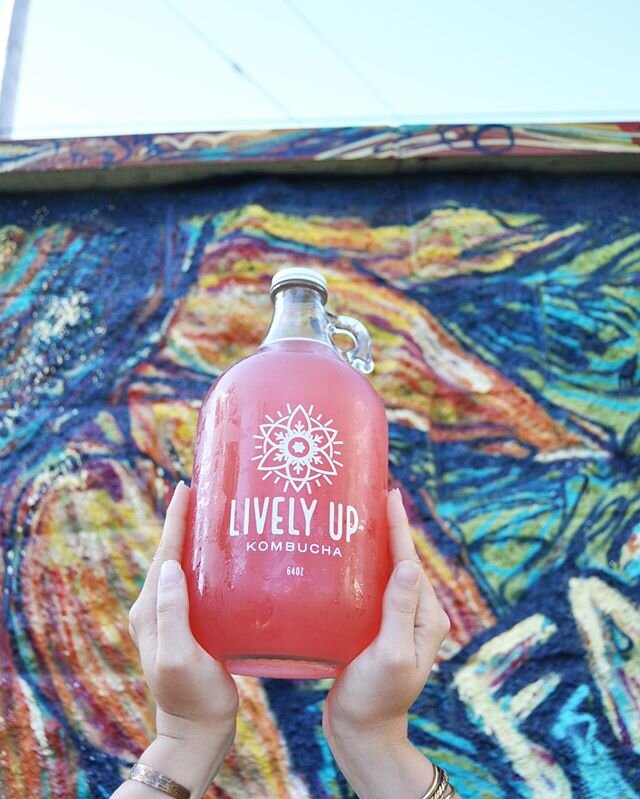 These hot days call for cold, refreshing booch!! We won&rsquo;t be at the farmers market this weekend so refill those love jugs at our amazing retailers, find stores on our website livelyupkombucha.com ✌️❤️☀️