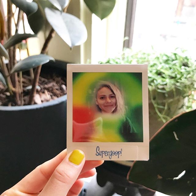 I had my aura read in NYC and honestly, it was the realest stuff I&rsquo;ve heard. If you know of a legit place, go do it 💚🌪!
-
-
-
-
#aura #auraglow #aurareading #nyc #newyork #newyorkcity #green #greenglow #polaroid #supergoop #manrepeller #freeh