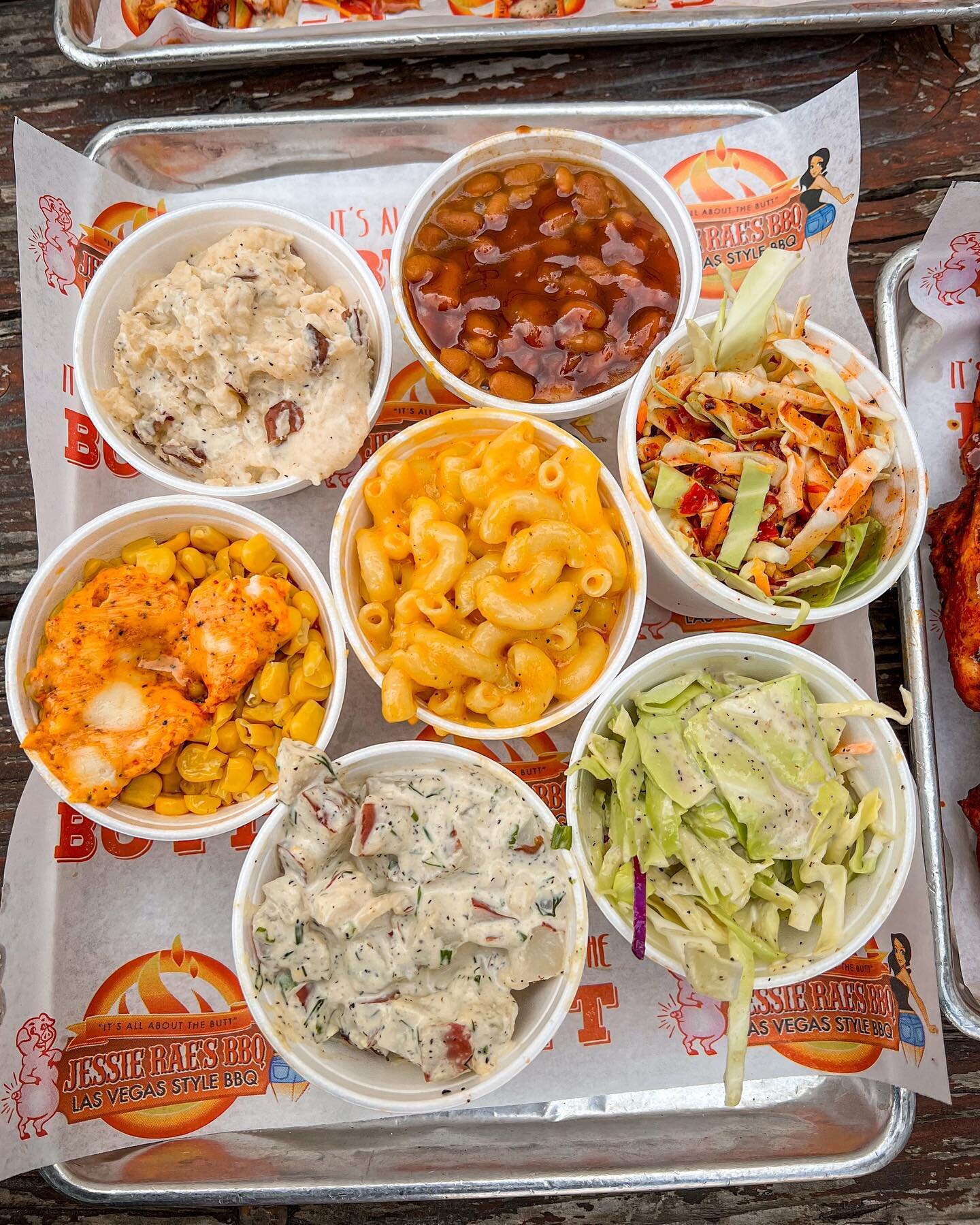 You can only PICK ONE&mdash; What is your favorite ⁉️ 😎

📸 THE SIDES
Jessies Mac &amp; Cheese &bull; BBQ Mash Potatoes &bull; Vegas Slaw &bull; BBQ Baked Beans &bull; Corn with Smoked Butter 

🔥Jessie Rae's BBQ🔥
‼️TWO LOCATIONS‼️

📍Las Vegas - 5