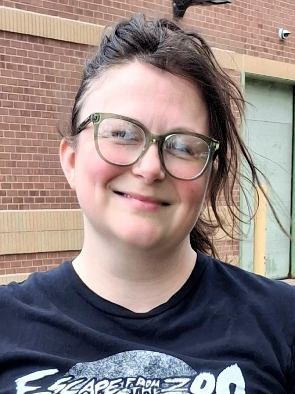 Tayna Kerpics - Lead Gardener