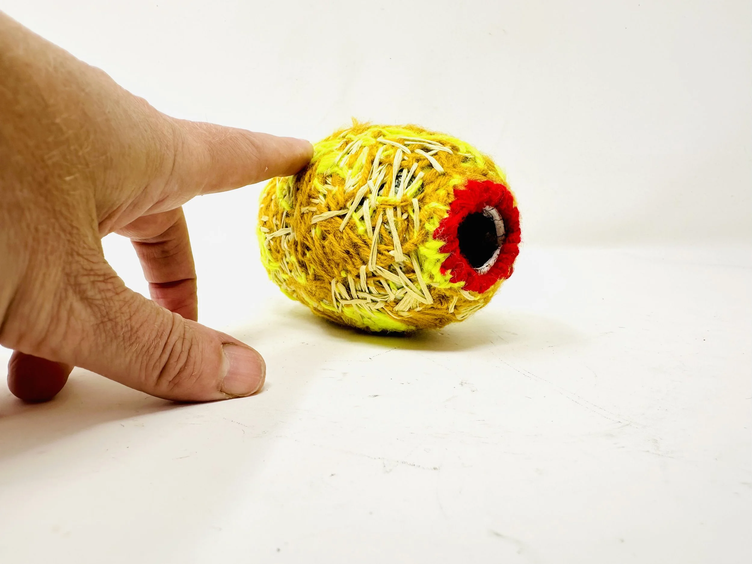 yellow yarn jar2.jpeg