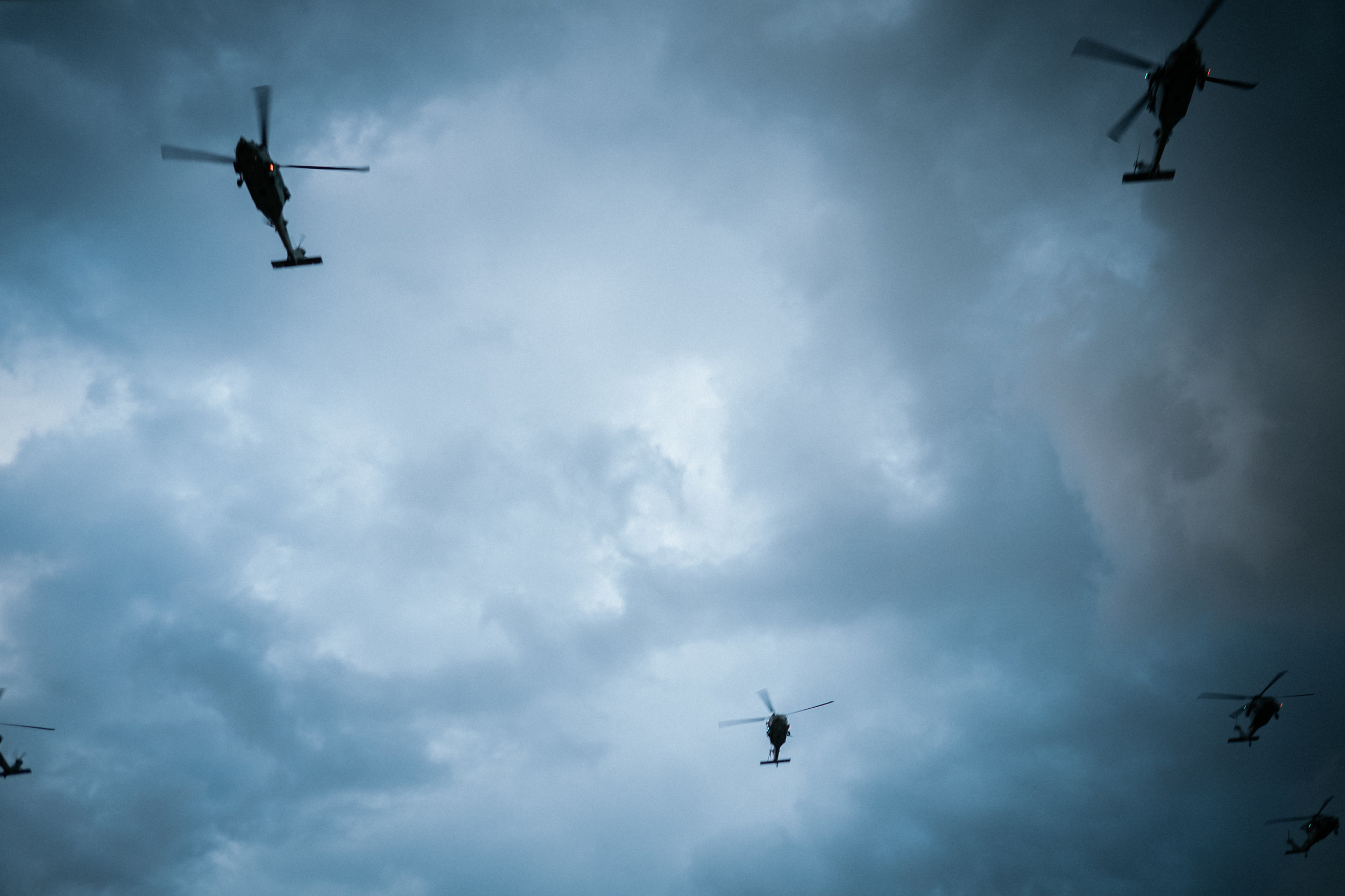 militaryhelipcopterflyover.jpg