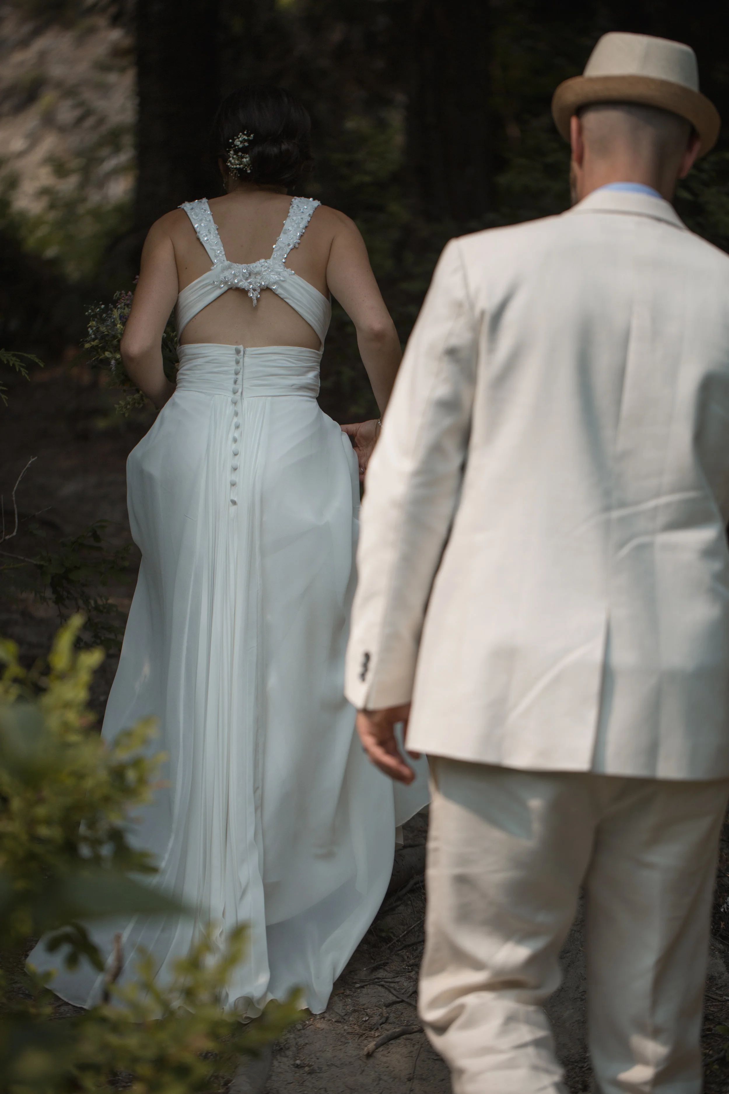 Z & J are nature lovers and adore the forest. So at their gorgeous riverside location we found a perfect little nook within the trees for some photos and alone time for the pair post-ceremony.