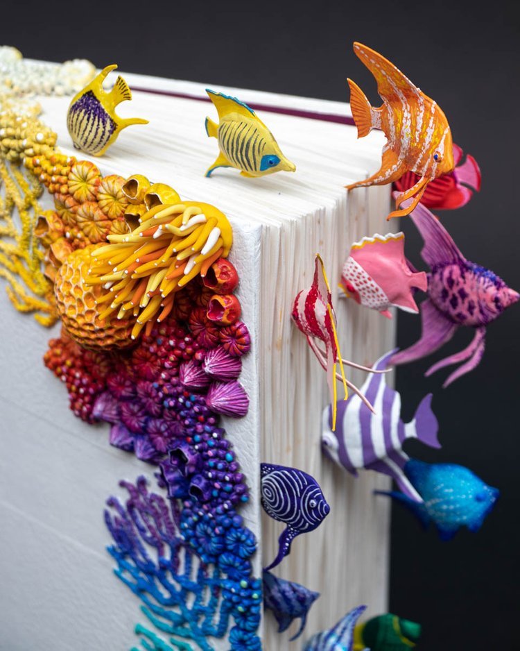 RainbowAngels_BookSculpture_2022-2.jpg