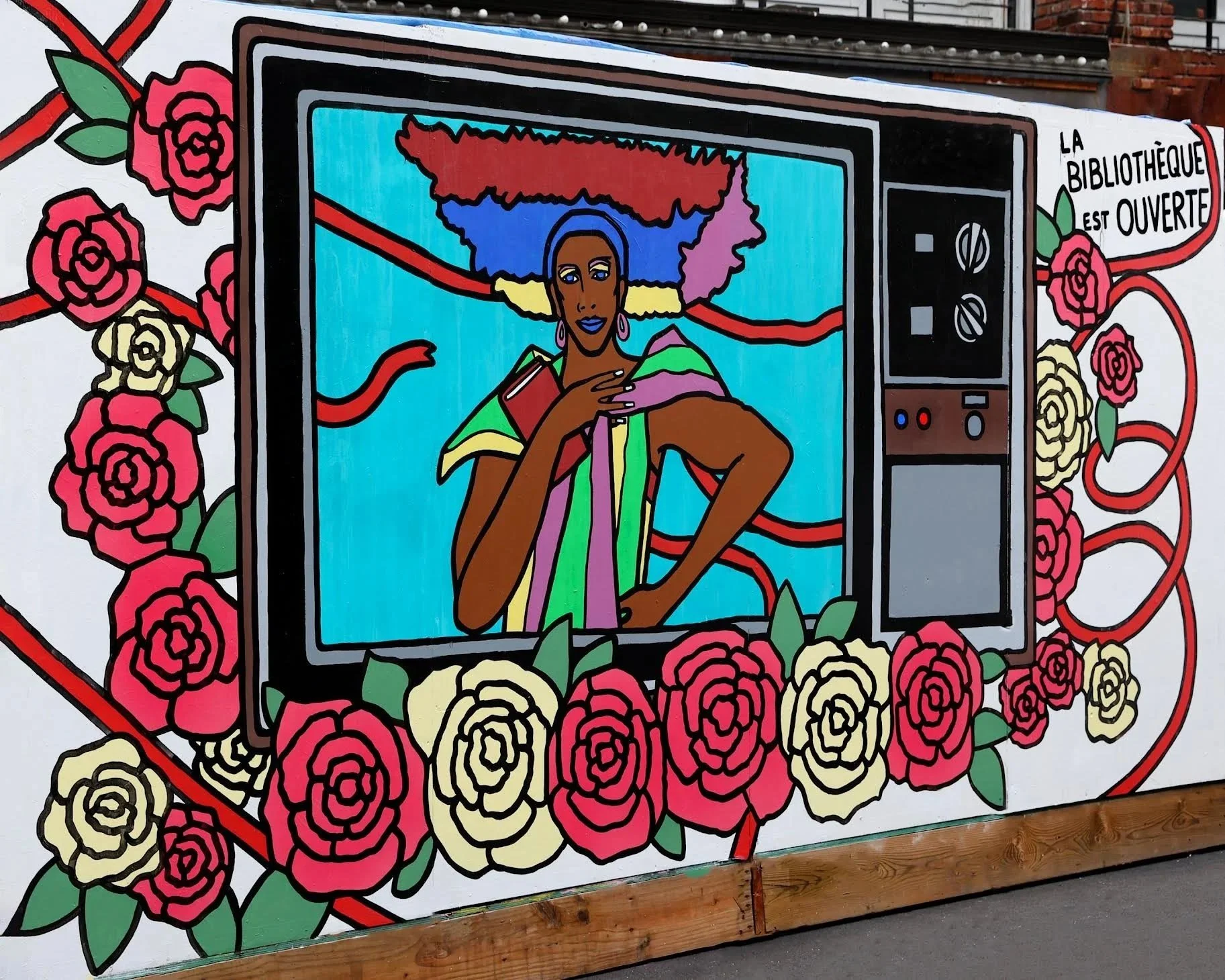 “La Bibliothèque est Ouvert / Portrait of Drag Queen Barbada" (2023),  for ‘Mtl en Arts’ Festival &amp; ‘RÉZO’
