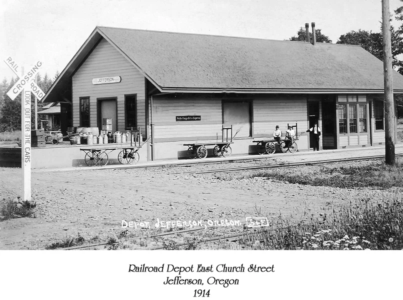 depot goin 5b rr.jpg