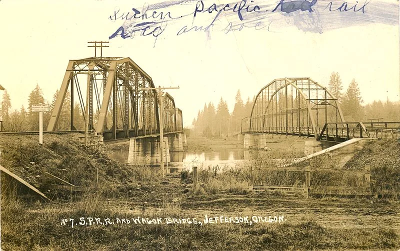 800px-Southern_Pacific_Railroad_and_wagon_bridges_at_Jefferson,_Oregon_(3230120712).jpg