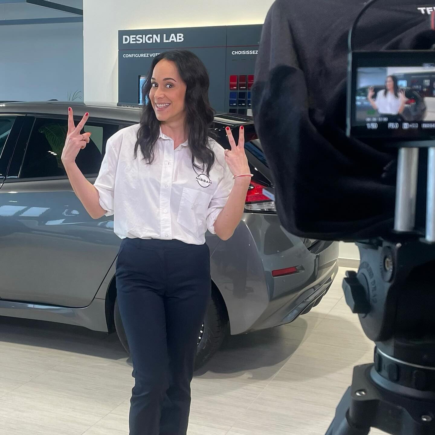 🎥 Tournage en 🇺🇸 pour Nissan!  Toujours un plaisir de parler automobiles 🚗  #journalist #animatrice #presentatrice #tv #television #video #tvhost #spokesperson #english #nissan #