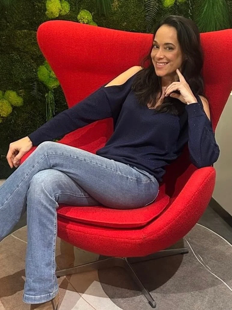 Hellooooo 😉 tenue @freemantporter  MUA @marinecombymua @studiolincoln_paris #freemanandyou