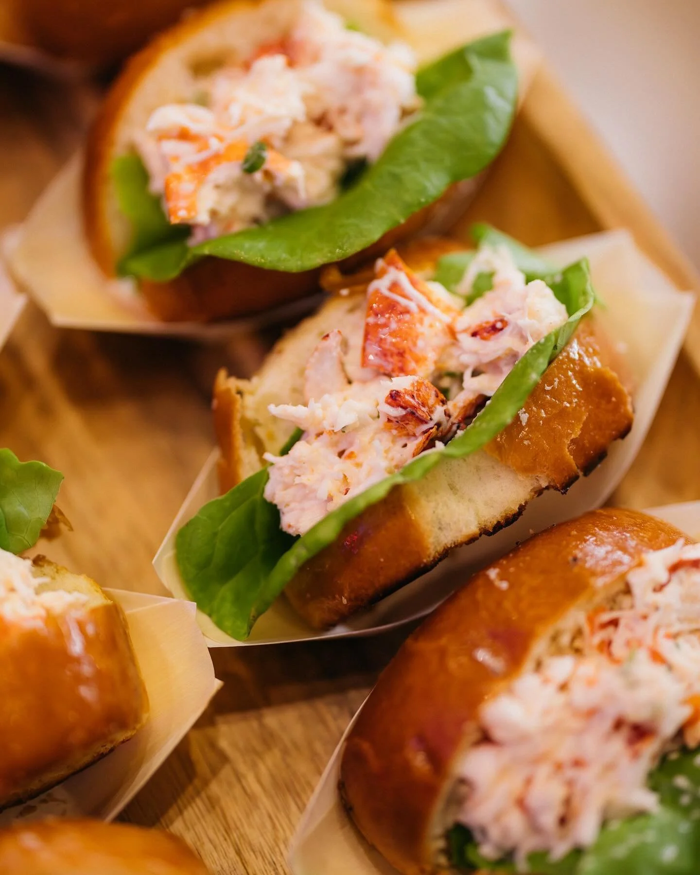 Pretty little appetizers 🦞
#craftandharmony #dallaschef #dallasprivatechef 
#highlandparkchef #prestonhollowchef #dallaspersonalchef #dallasdinnerparties 
#dinnerparty #dallasfoodie
#dallasfood #dallasfoodblogger #tablestyling #tablescapes #eyeswoon