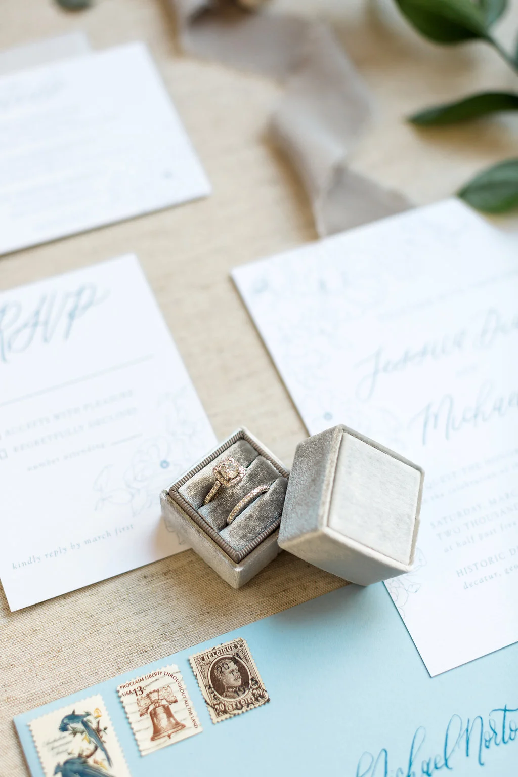 Jessie&MichaelWedding_RusticWhite_004.jpg