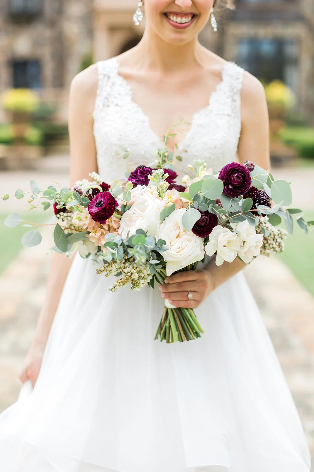 Lucy&ColtonWedding_RusticWhite_054.jpg