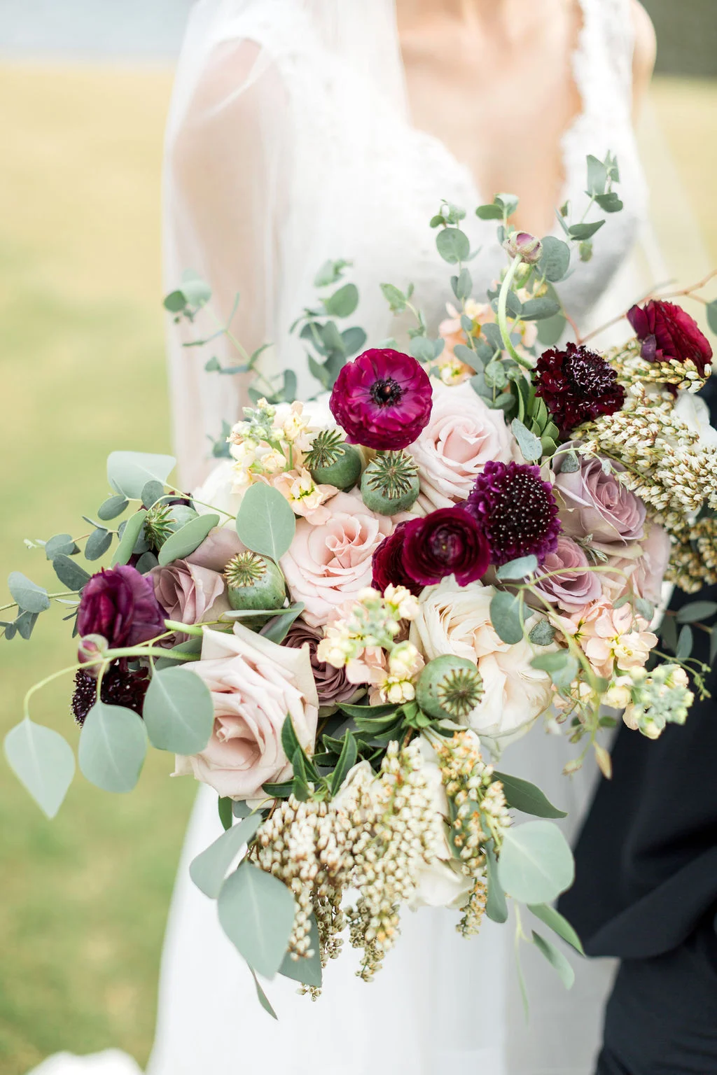 Lucy&ColtonWedding_RusticWhite_423.jpg
