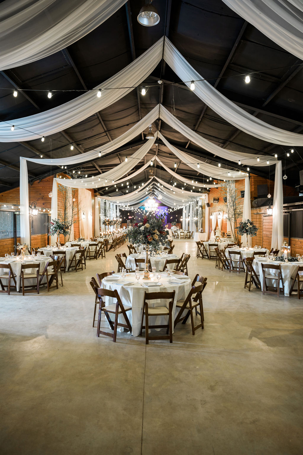 Lucy&ColtonWedding_RusticWhite_443.jpg