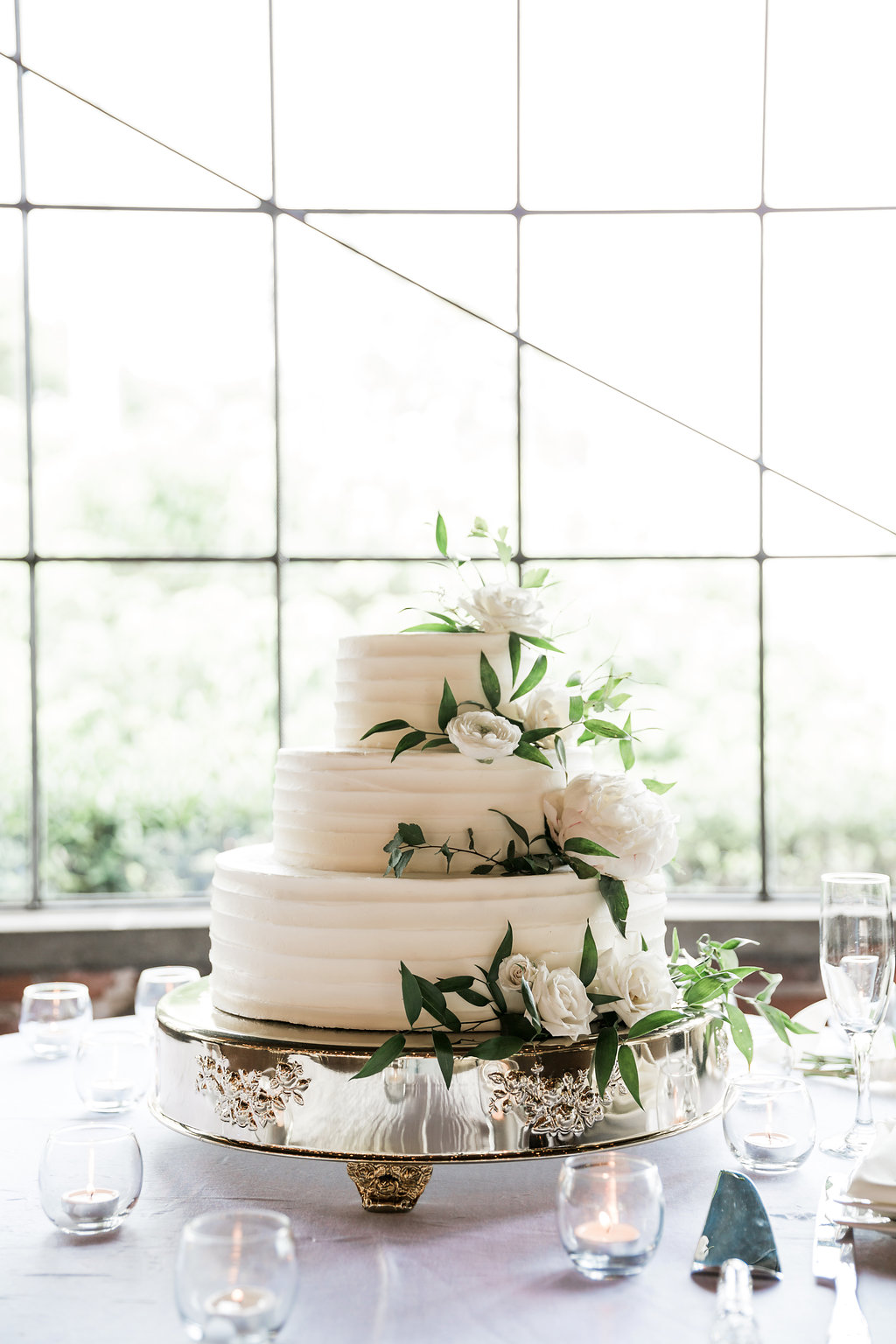 NicoleandKevinWedding_RusticWhite_363.jpg