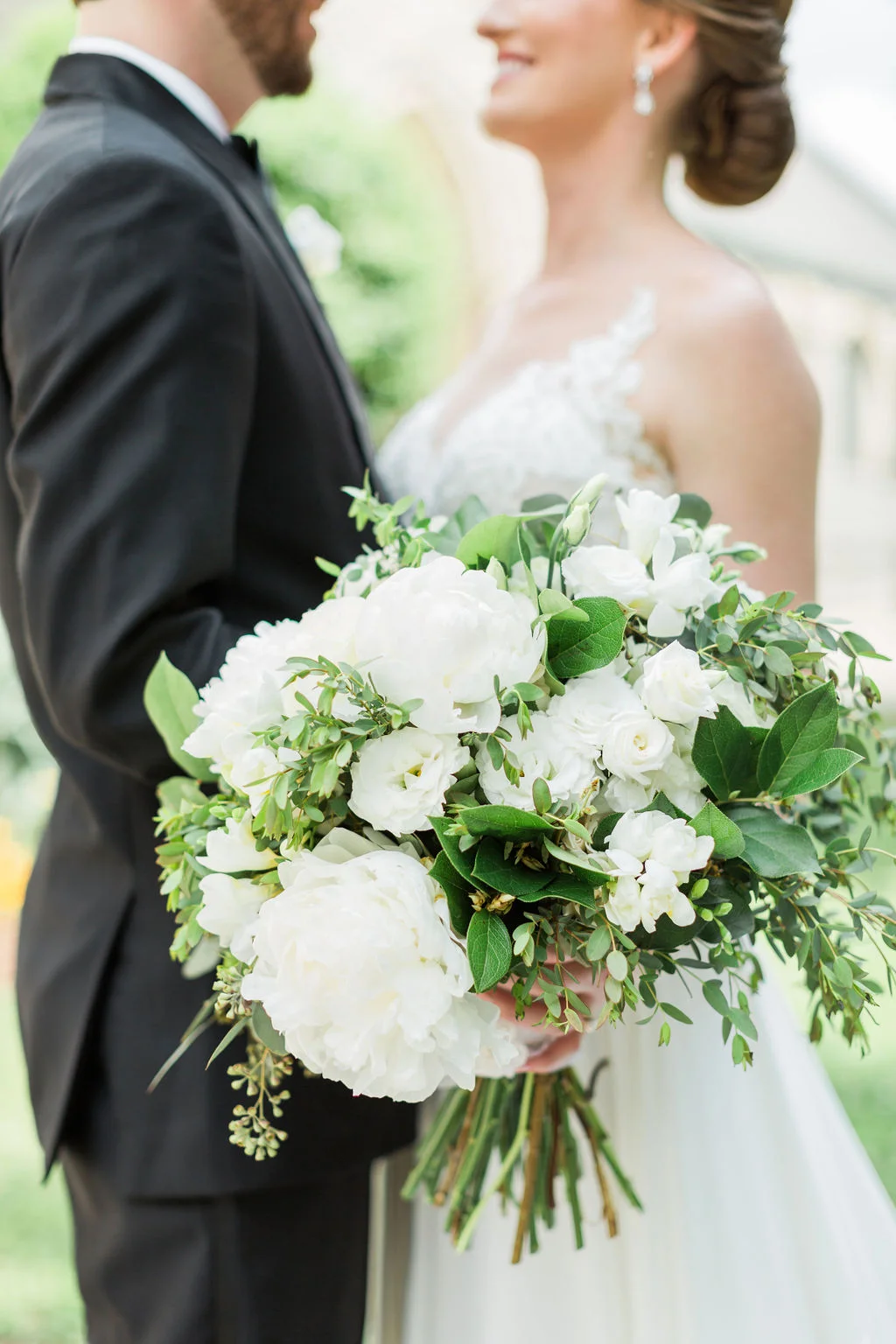 Hayley&JeffWedding_RusticWhite_111.jpg