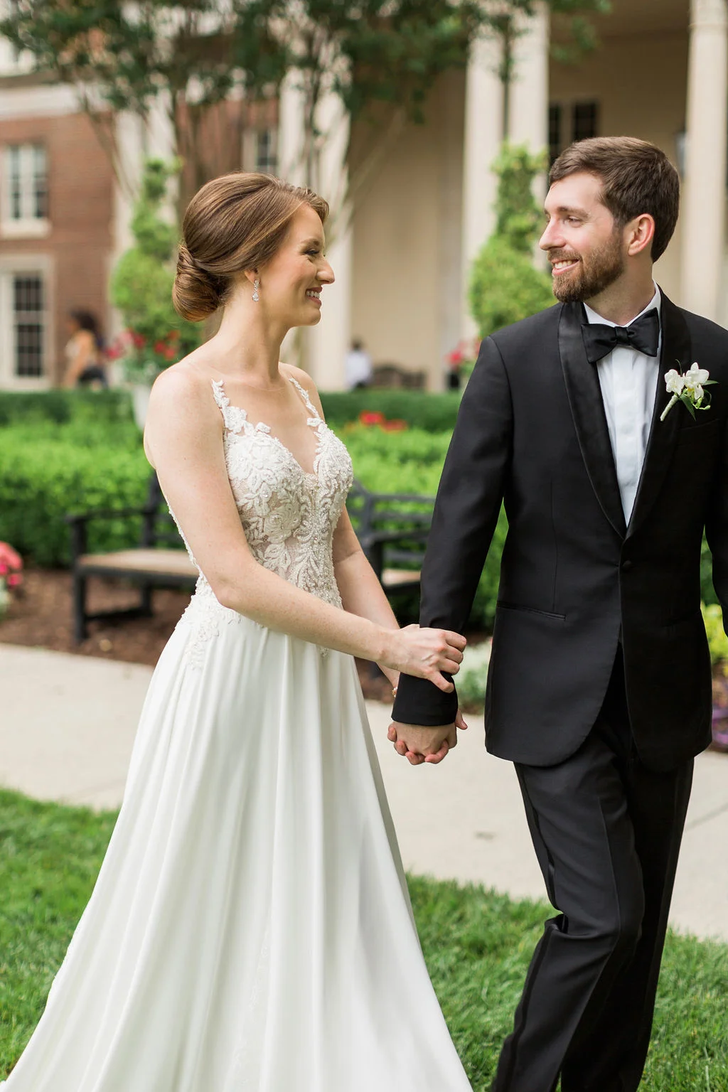 Hayley&JeffWedding_RusticWhite_306.jpg