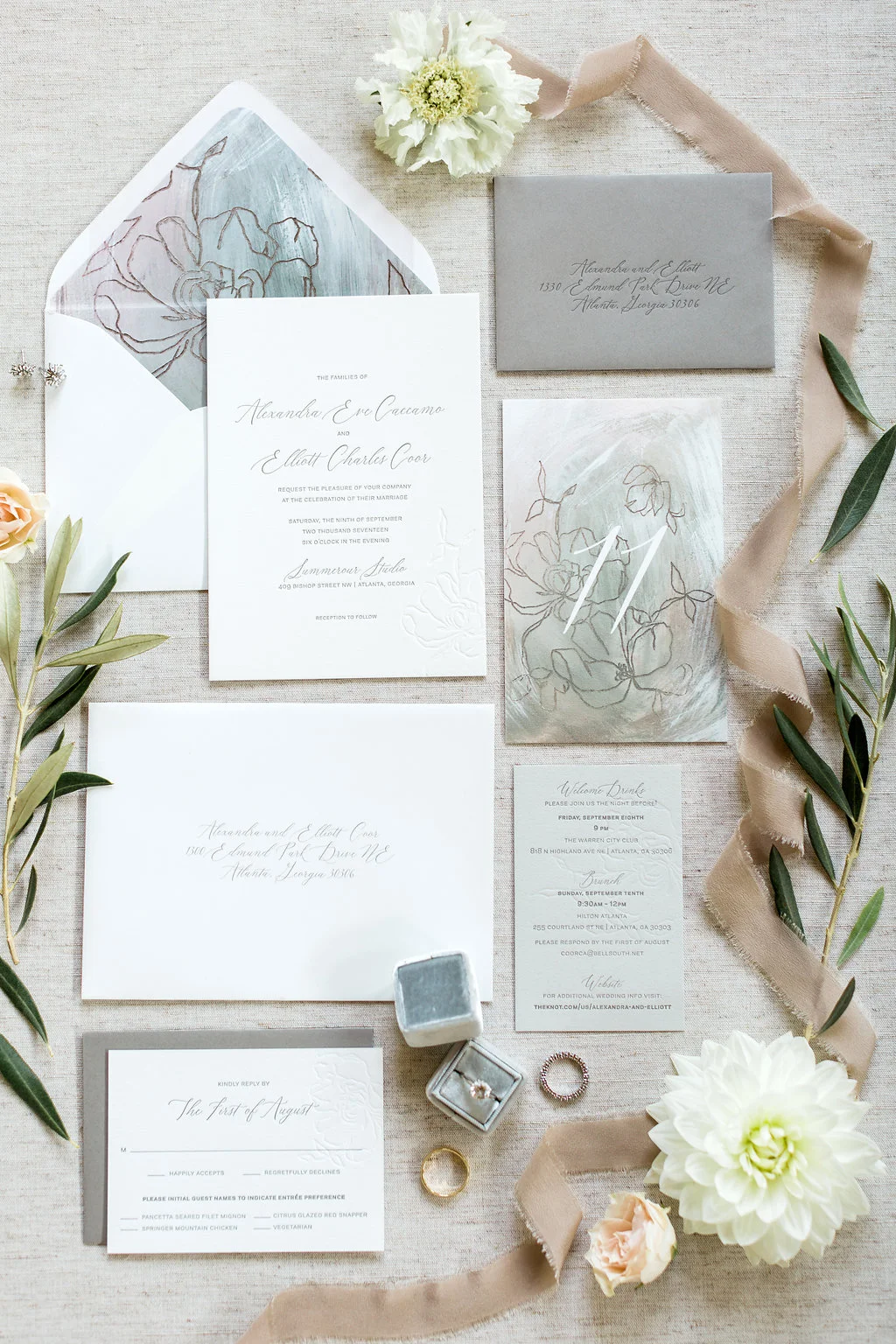 Allie&ElliottWedding_RusticWhite_001.jpg
