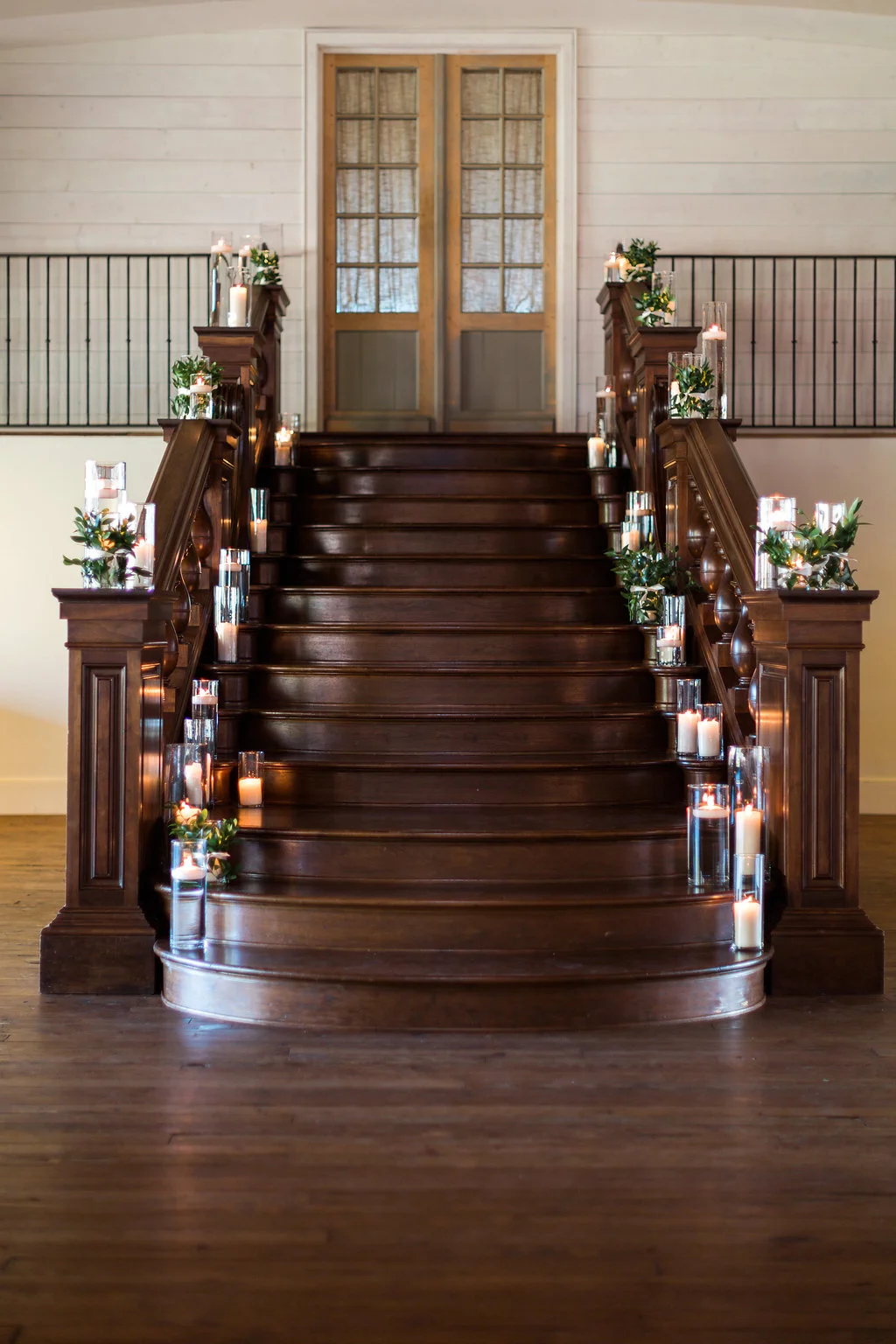 Allie&ElliottWedding_RusticWhite_205.jpg