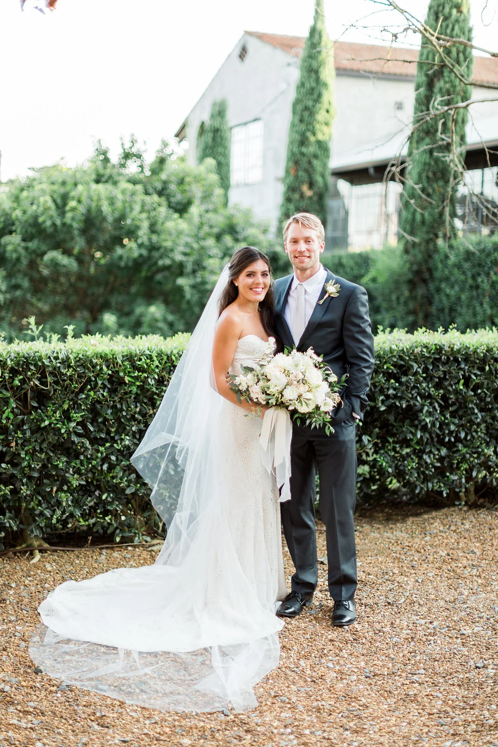 Allie&ElliottWedding_RusticWhite_295.jpg