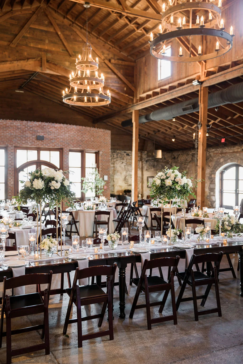 Lauren&BlakeWedding_RusticWhite0292.jpg